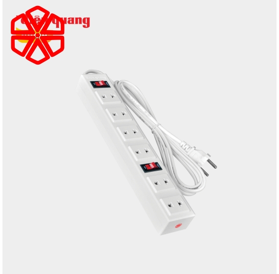 Ổ cắm Điện Quang ĐQ 001A-01 ( 6 lỗ 2 chấu )