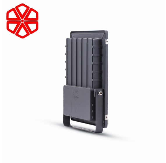 Đèn chiếu pha năng lượng mặt trời 200W có cảm biến 