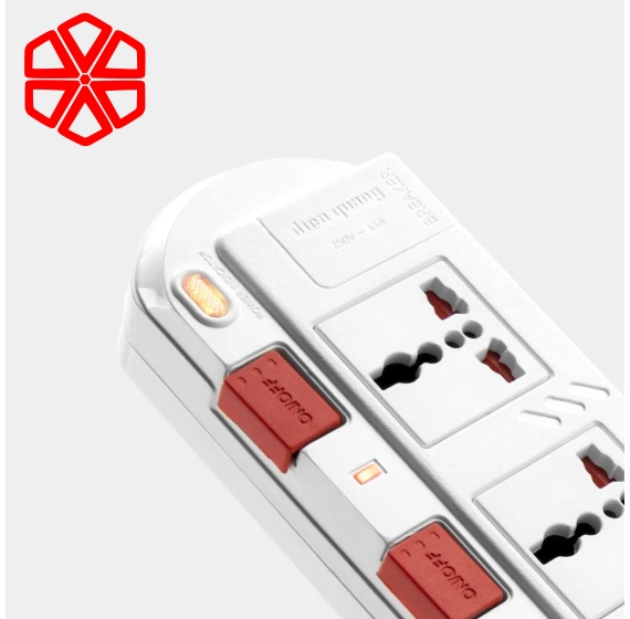 Ổ cắm Điện Quang ĐQ ESK SM750SL ( 5 lỗ 3 chấu )